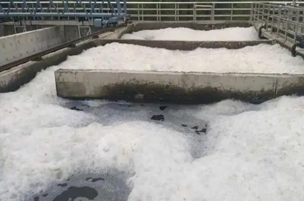 污水處理行業(yè)怎么選擇合適的消泡劑？ 